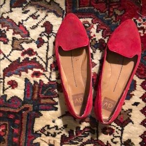 Red Dolce Vita flats, size 8.5. A hit warn in